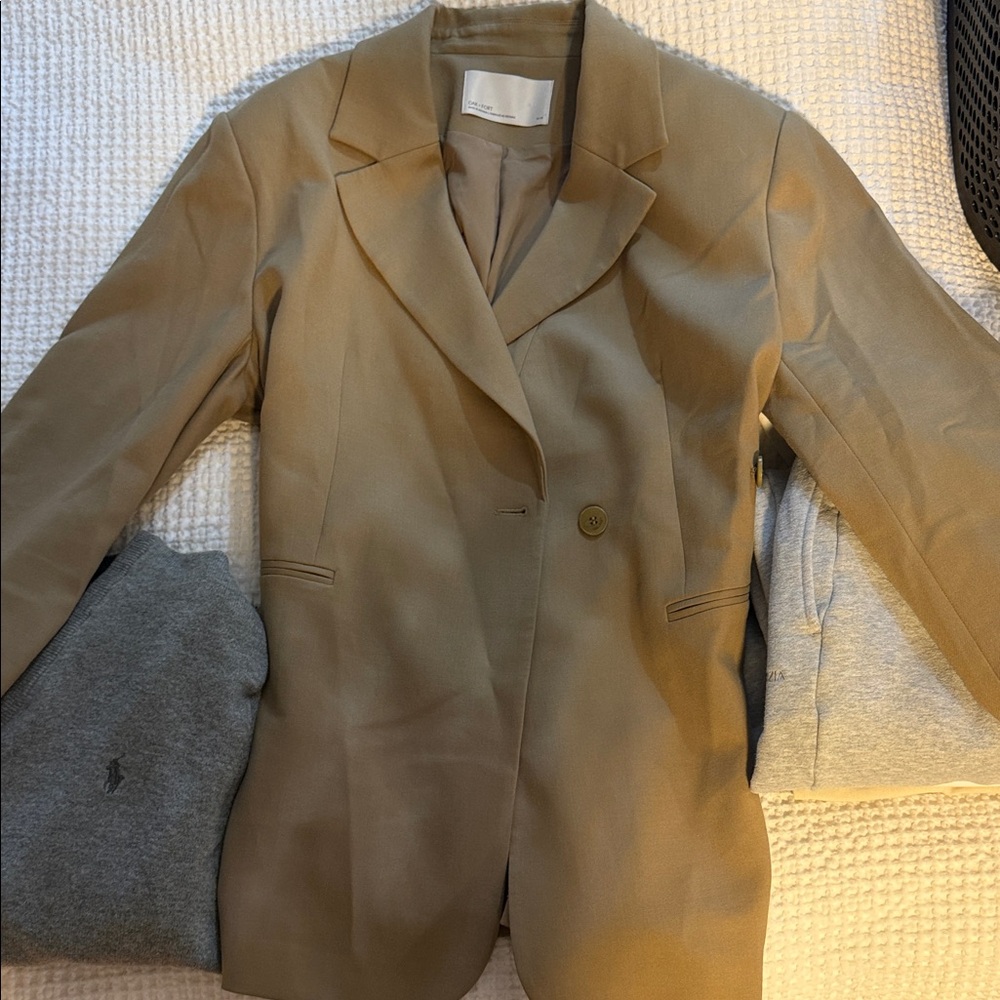 Oak and fort Women's Tan Blazer
